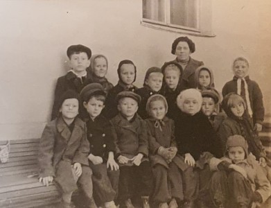 Глинина Г.А. с детьми. Детский сад №30. 1956 г.