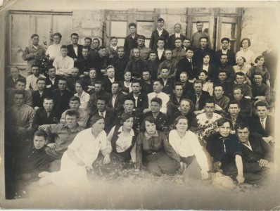 Учащиеся вечерней школы № 7 г. Комсомольск-на-Амуре. 1936 г.