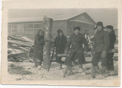 1939 г. База горпищеторга в районе 'Амурсталь'